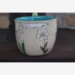 Krus med blomster